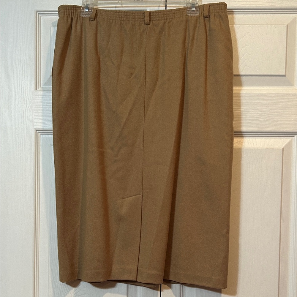Alfred Dunner Women's Camel/Tan Pantsuit Jacket & Pants - Picture 9 of 9